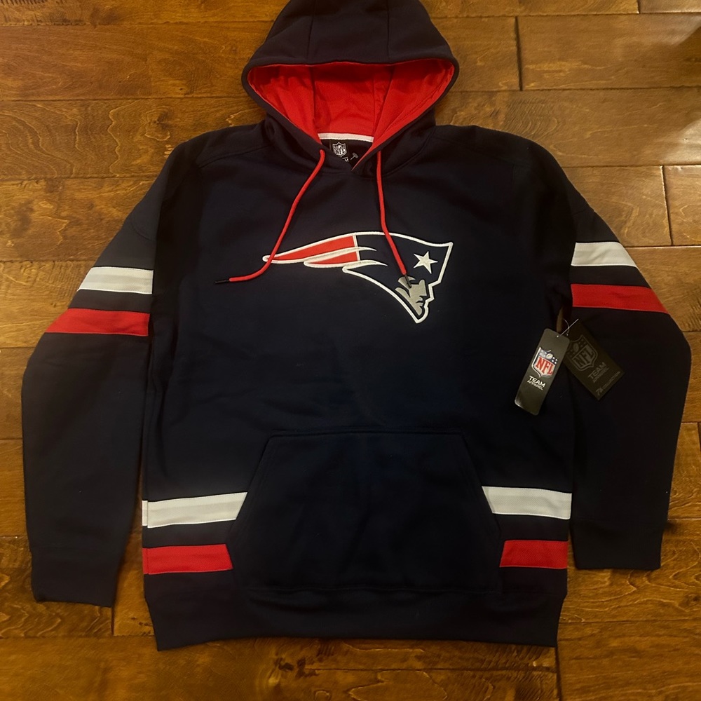 NWT Patriots Sweatshirt